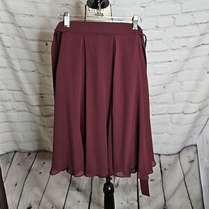 Ann Taylor Midi Length A-Line Flowy Belted Burgandy Skirt Size 0 NWT